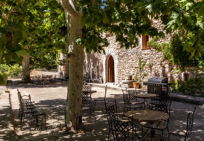 Villa en Bunyola - Honor - Rustic villa for up to 16 people Villa en Bunyola - Honor - Rustic villa for up to 16 people