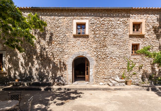 Villa en Bunyola - Honor - Rustic villa for up to 16 people Villa en Bunyola - Honor - Rustic villa for up to 16 people