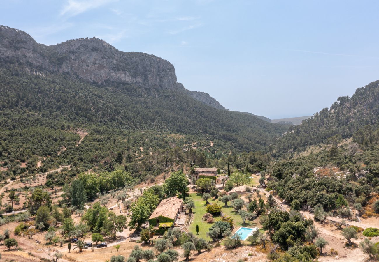 Villa en Bunyola - Honor - Rustic villa for up to 16 people Villa en Bunyola - Honor - Rustic villa for up to 16 people